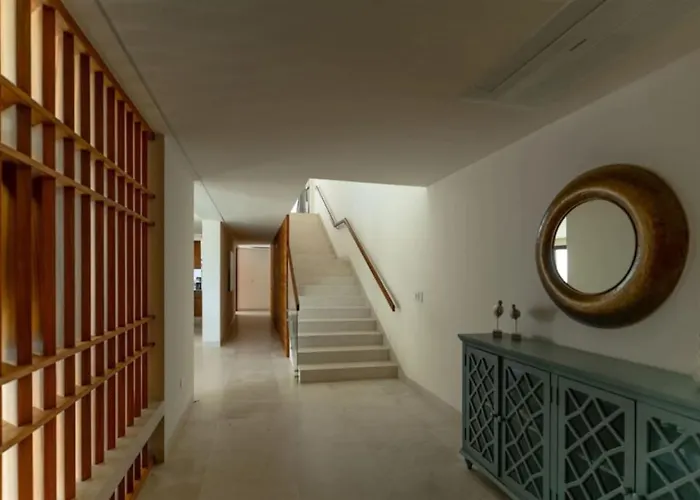 Villa Cozy Lux With Pool And Jacuzzi, Near Golf Course *