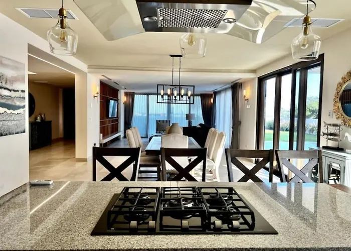 Cozy Lux With Pool And Jacuzzi, Near Golf Course *