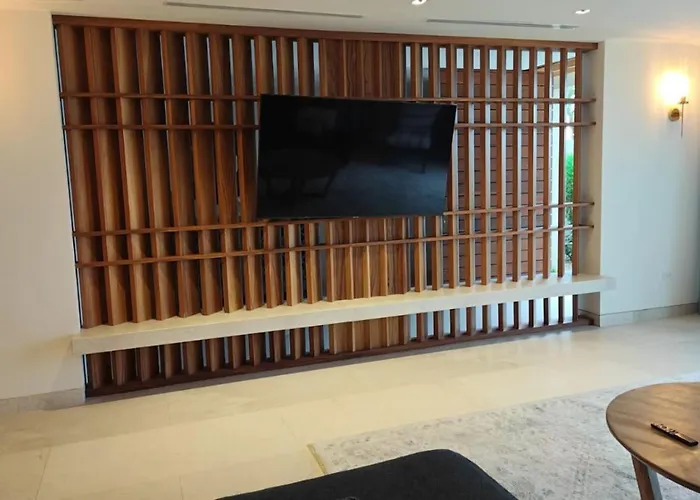 Cozy Lux With Pool And Jacuzzi, Near Golf Course *