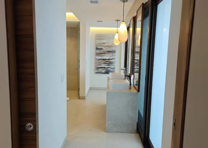 Villa Cozy Lux With Pool And Jacuzzi, Near Golf Course