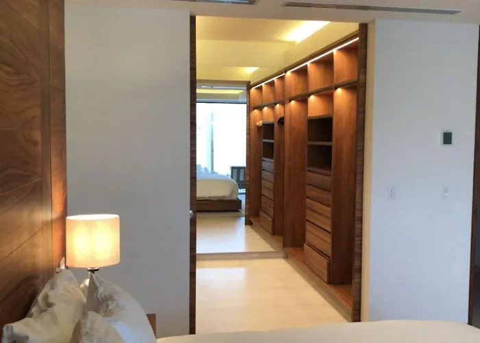 Cozy Lux With Pool And Jacuzzi, Near Golf Course