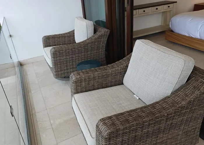 Villa Cozy Lux With Pool And Jacuzzi, Near Golf Course